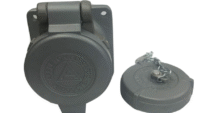RECEPTÁCULO POWERTITE SERIES 30 A 120/220 VCA 2 HILOS 3 POLOS CON TAPA DE RETROCESO